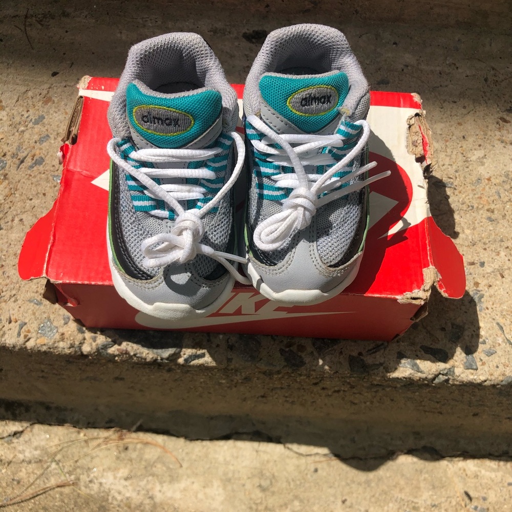 SOLD FB Little Max 95 Sneakers - Picture 2 of 3